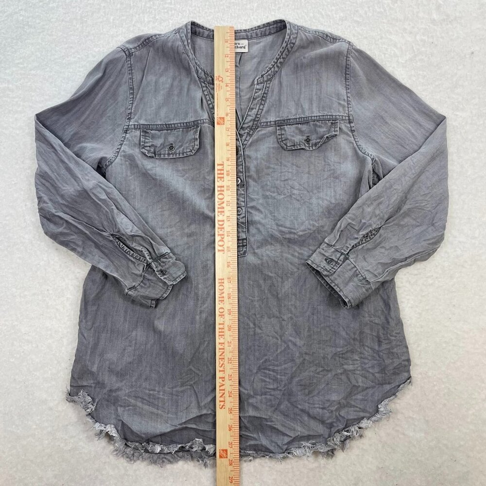 Hester & Orehard Tencel Button Split Neck Fringe Top Gray Size M - Picture 6 of 7